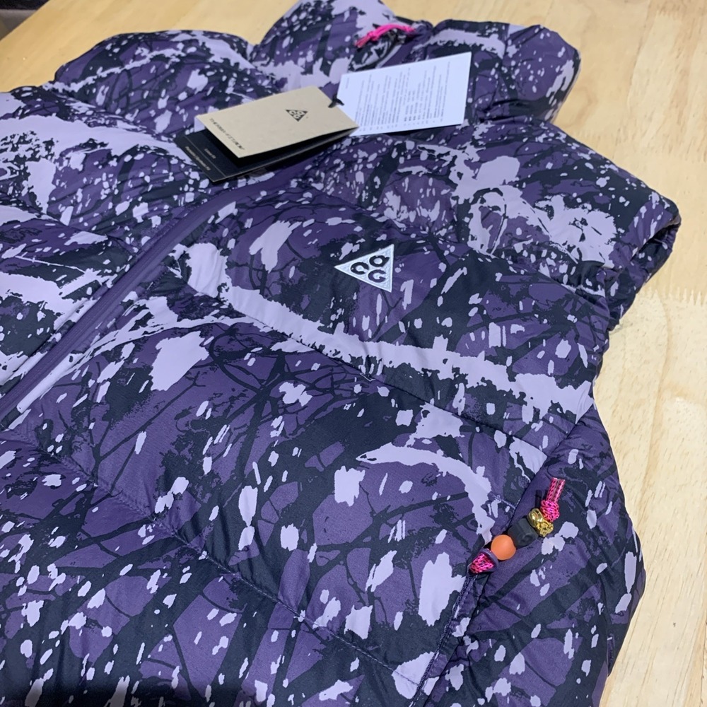 Nike ACG Lunar Lake Therma FIT ADV Women Size M Vest Black‎ Purple FV7331-573 - Picture 4 of 11